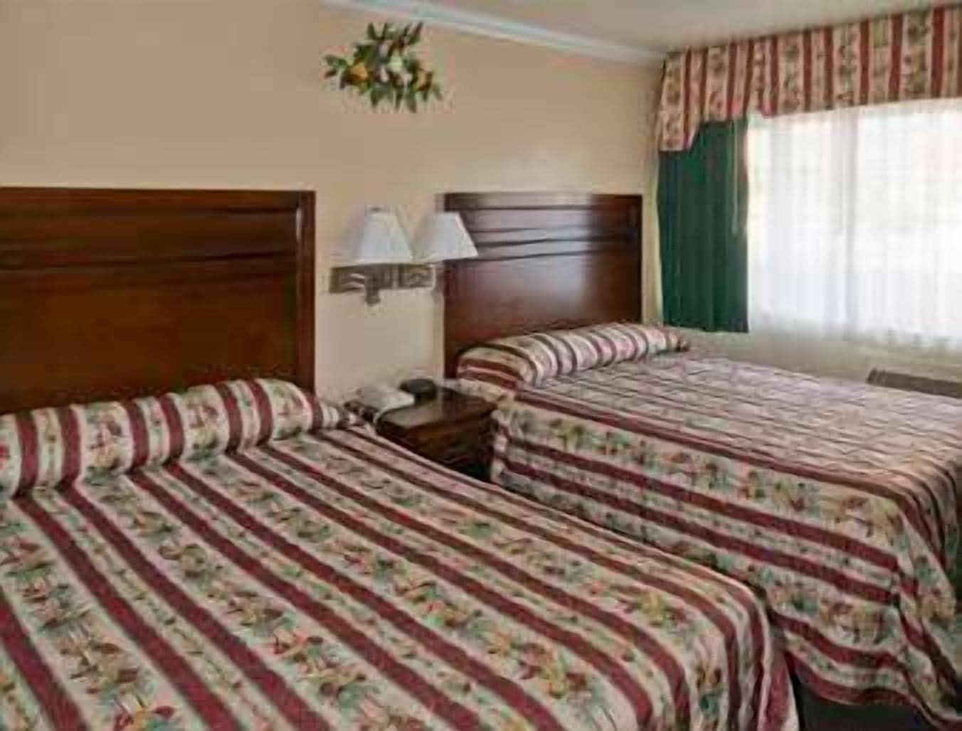 ทราเวลลอดจ์ เฟรสโน คอนเวนชัน เซ็นเตอร์ แอเรีย Motel ภายนอก รูปภาพ
